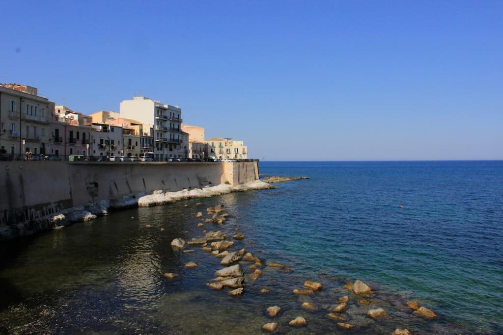 Maniace 57, Ortigia Historic Center, 200 Mt From The Beach Syracuse Exterior photo